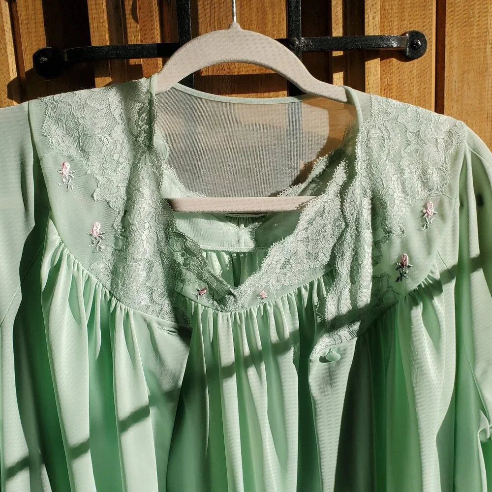 Vintage Shadowline Peignior Set - Picture 3 of 8